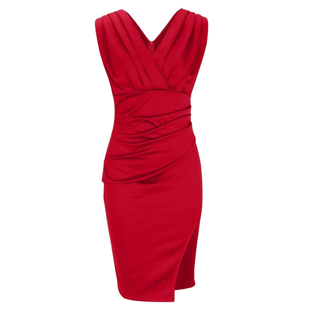 Viola | Fitted dress with V-neck and slit