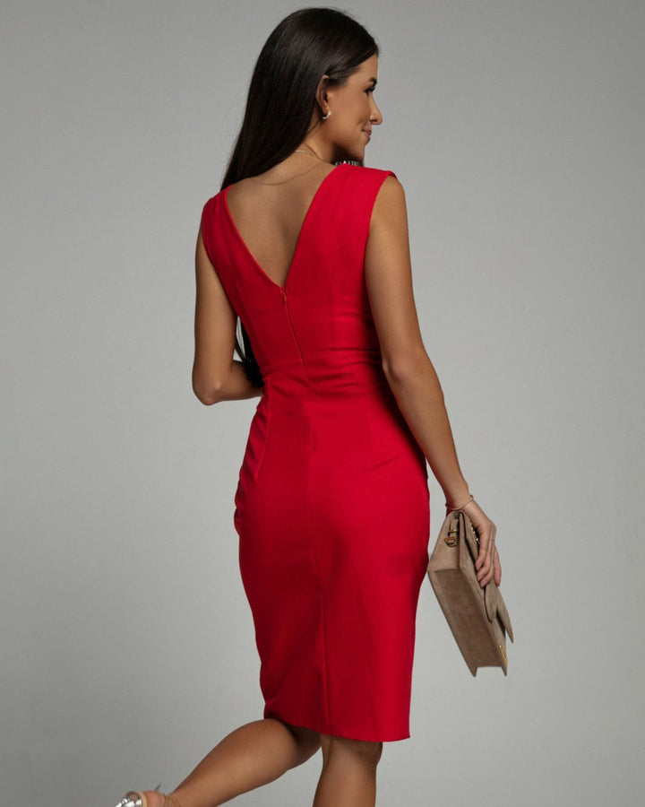 Viola | Fitted dress with V-neck and slit